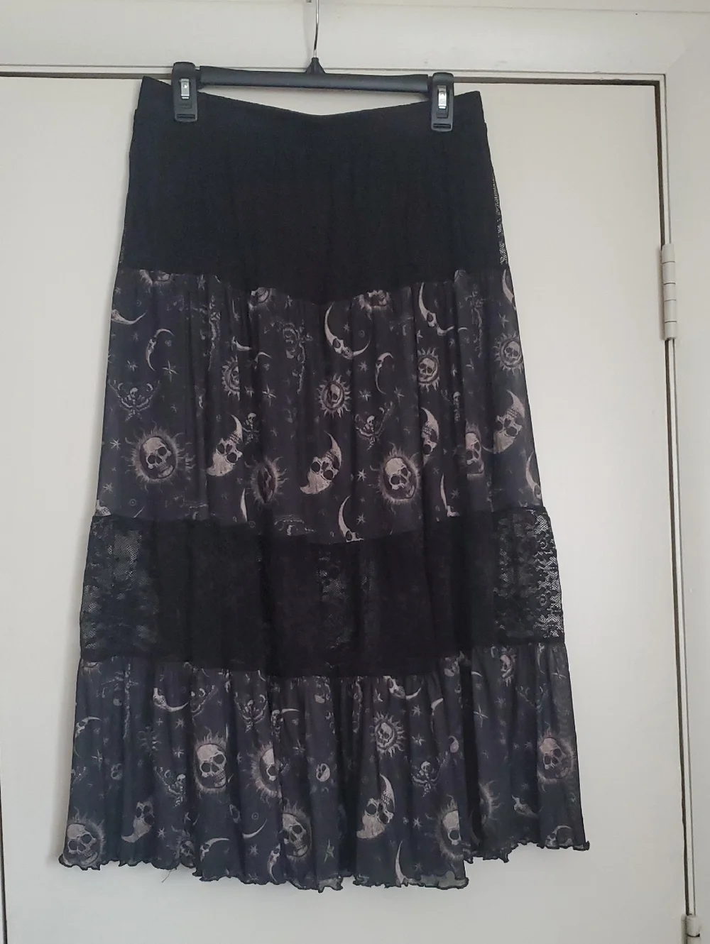 Hot Topic's Black Gold Celestial Skulls Midi Skirt with Moon Print - Picture 1 of 11